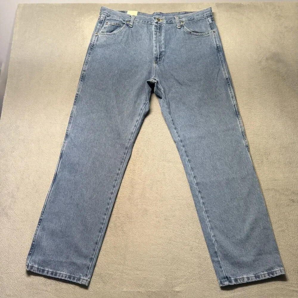 Wrangler Mens 38X32 Blue Ridge Relaxed Fit Jeans Medium Wash Denim NWT